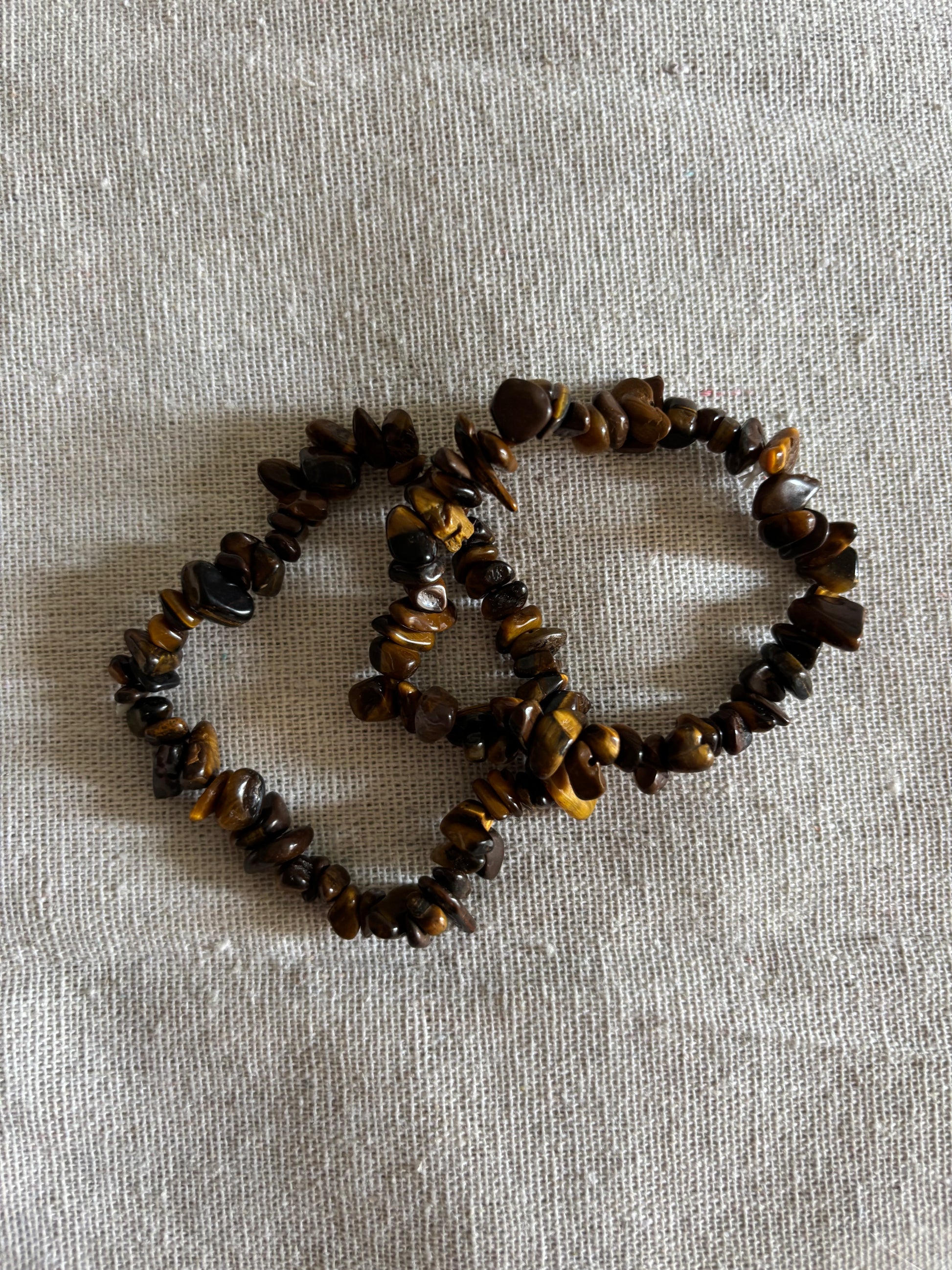 Pulsera de ojo de tigre - fuerza y confianza